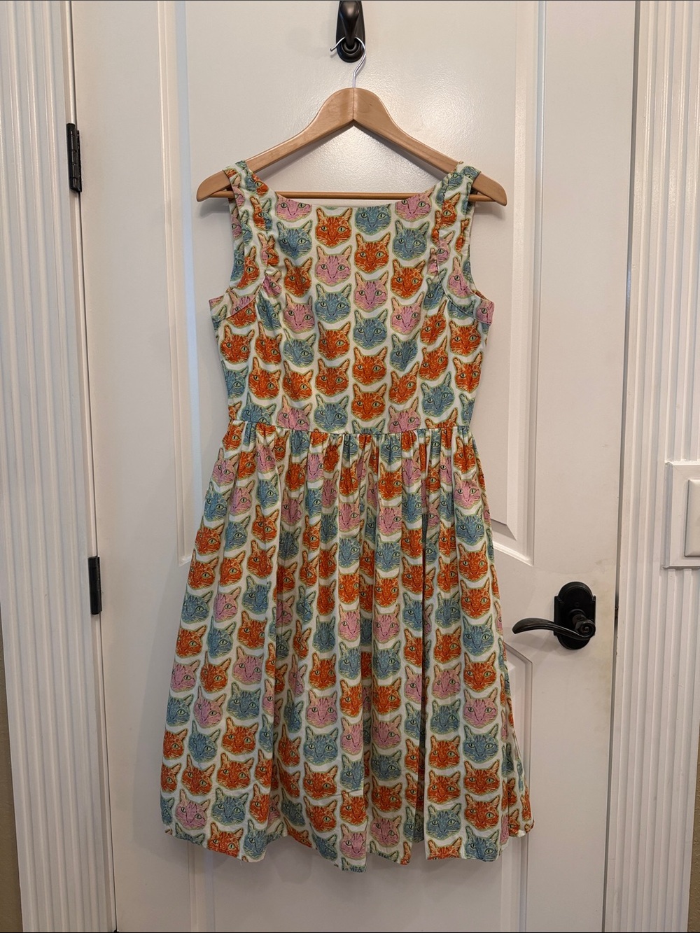 Saint Geraldine Vintage-Inspired Cat Print Sleeveless Cotton Dress -Multicolor M